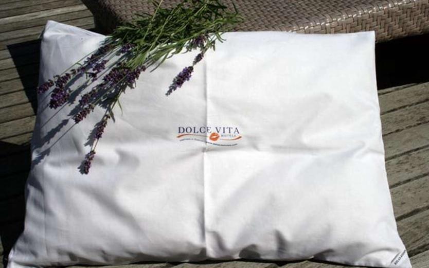 Cuscino \'Dolce Vita\' Cuscino \'Dolce Vita\'