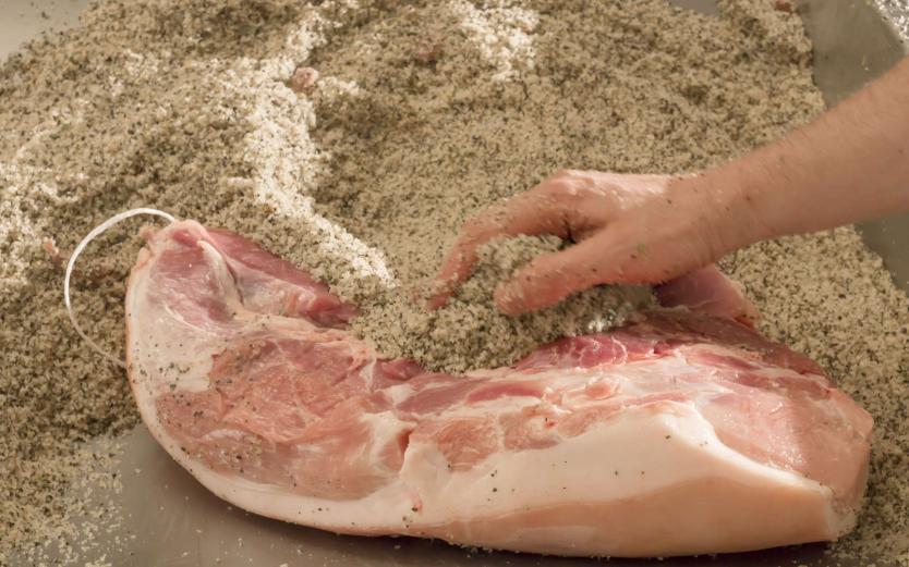 Südtiroler Speck Konsortium – Qualität steht an oberster Stelle Südtiroler Speck Konsortium – Qualität steht an oberster Stelle